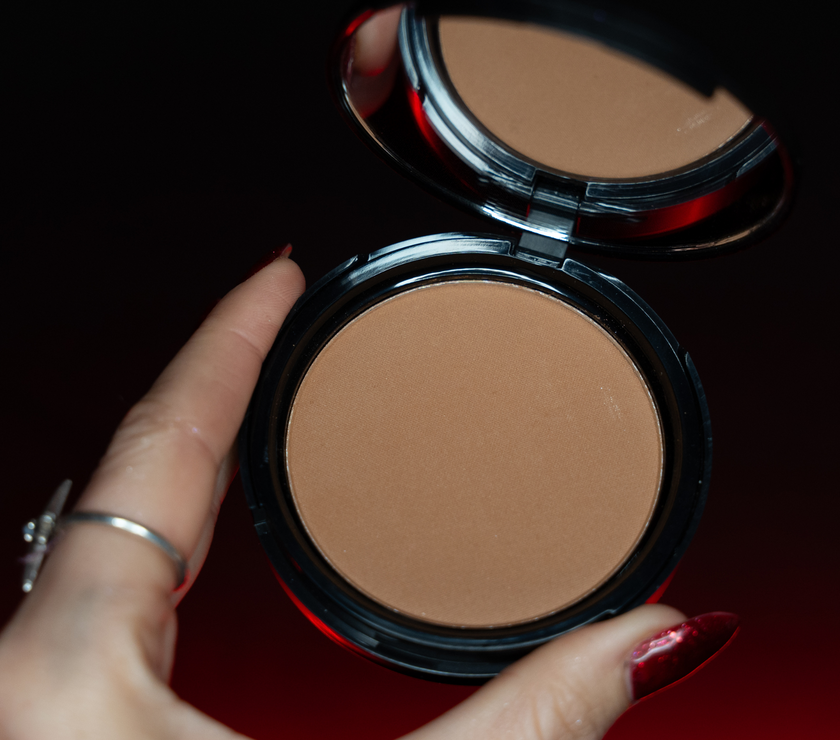 Smooth & Set Brightening Powder - Coffee