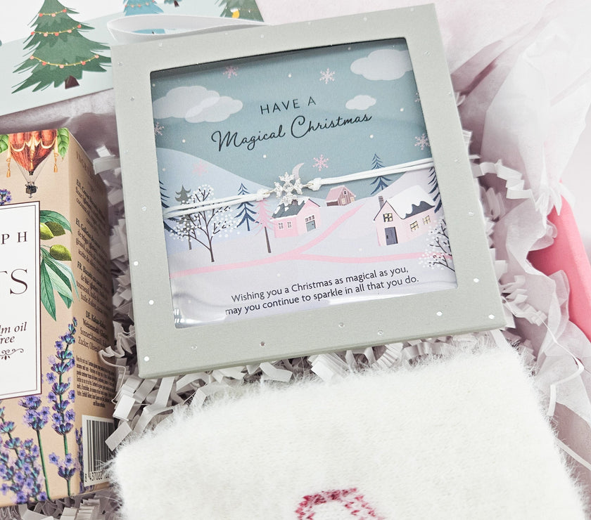 COSY CHRISTMAS MAGIC | FESTIVE GIFT BOX