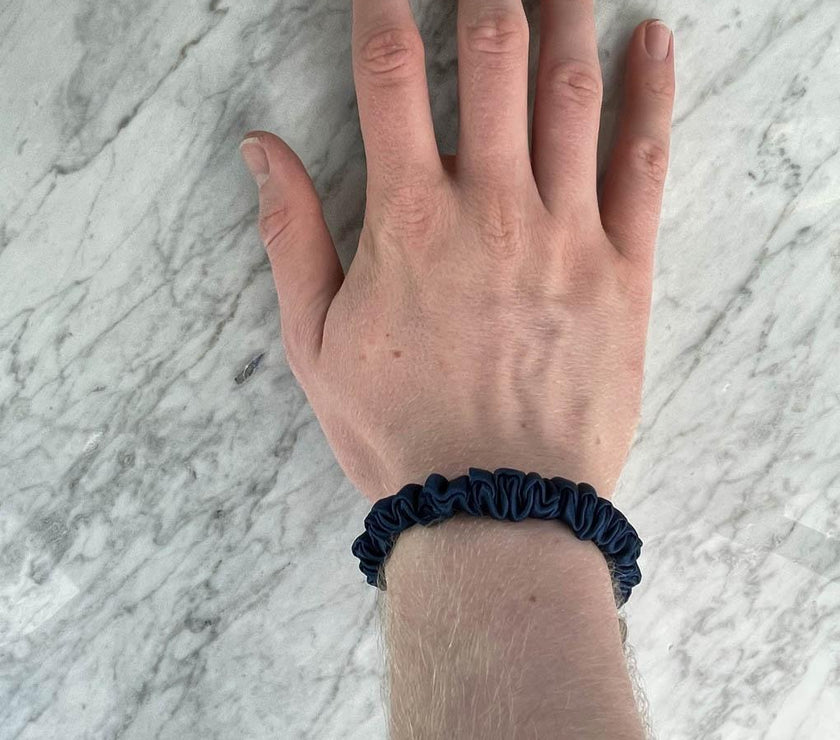 Navy Blue Silk Scrunchie - Skinny