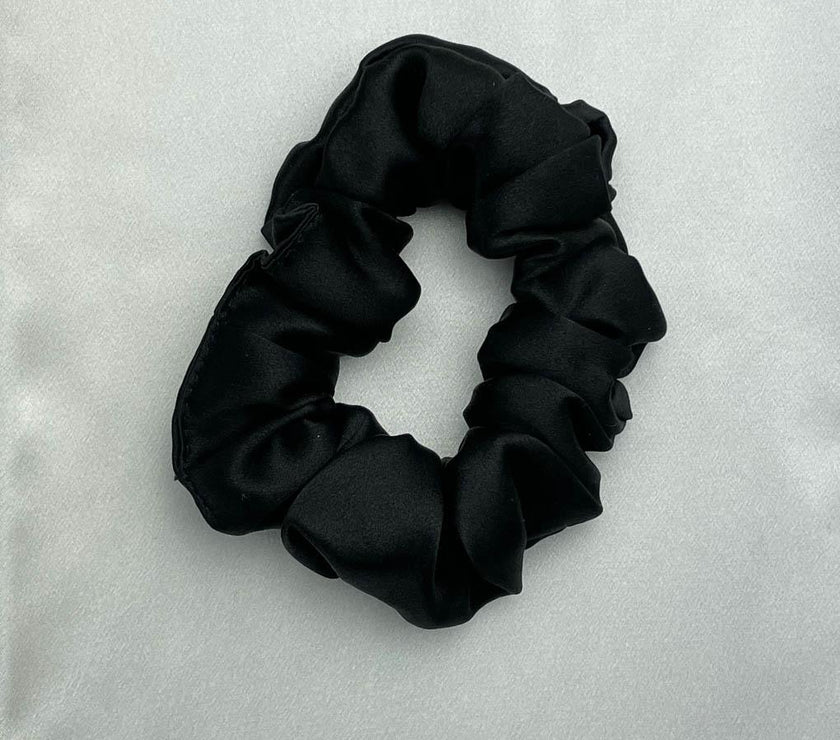 Black Silk Scrunchie - Regular