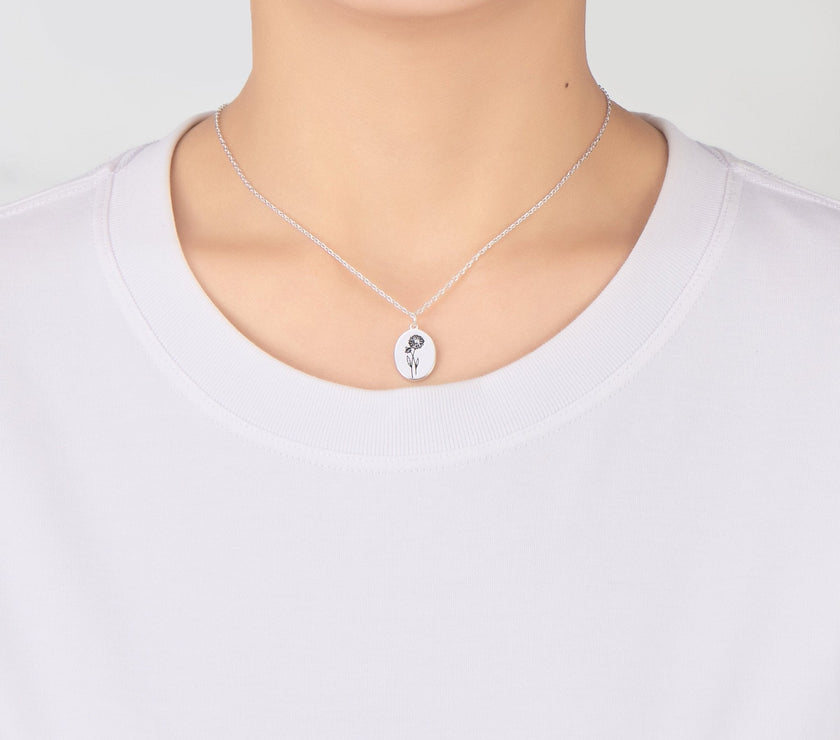 April Birth Flower Daisy Necklace with Card